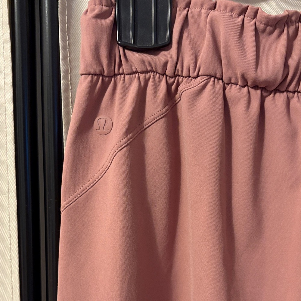 Lululemon Athletica Mauve Jogger Pants - Picture 3 of 5
